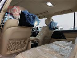 تۆیۆتا لاند کروزەر